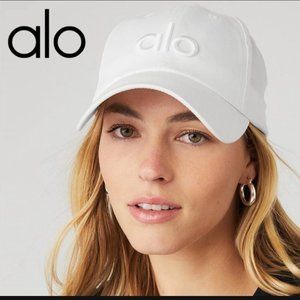 alo yoga cap white